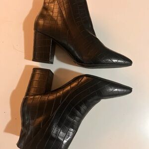 Wild Diva Black Croc-Embossed Pointed Toe Ankle Boots